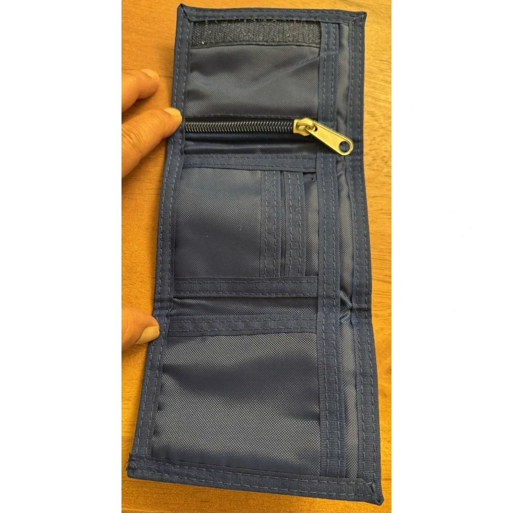 Sonic the Hedgehog Tri-Fold Self Fastening‎ Nylon Wallet. Embossed